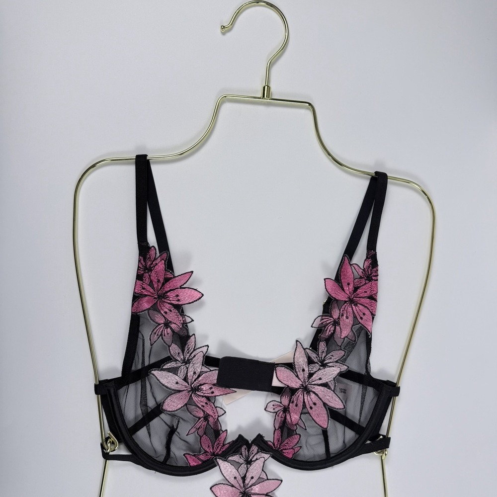 Victoria's Secret Ziggy Glam Floral Embroidery Unlined Cutout Teddy Black Pink S - Picture 3 of 7
